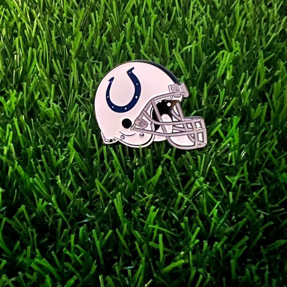 Indianapolis Colts helmet pin
